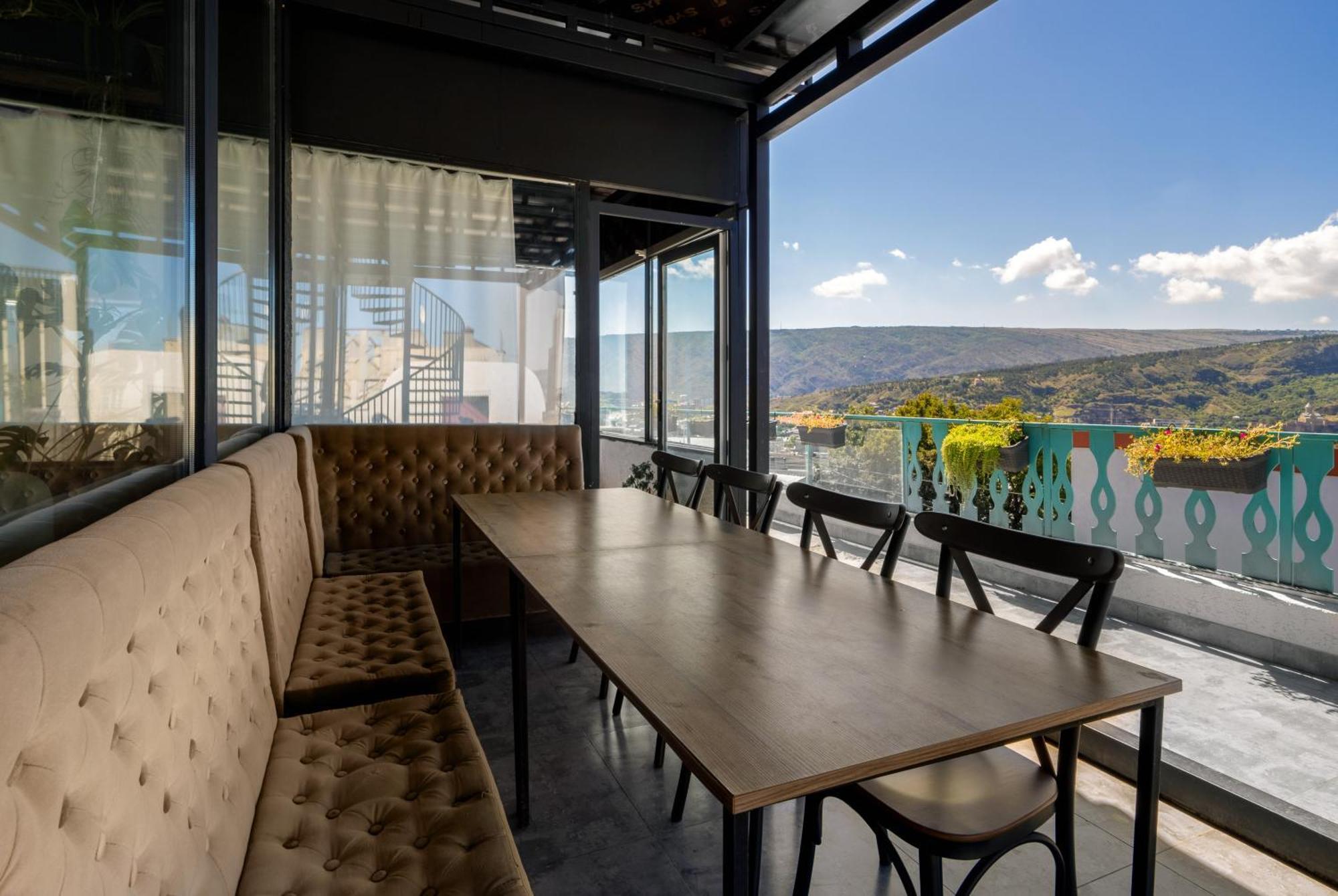 Hotel Tato & Coworking Space Tbilisi Exterior foto